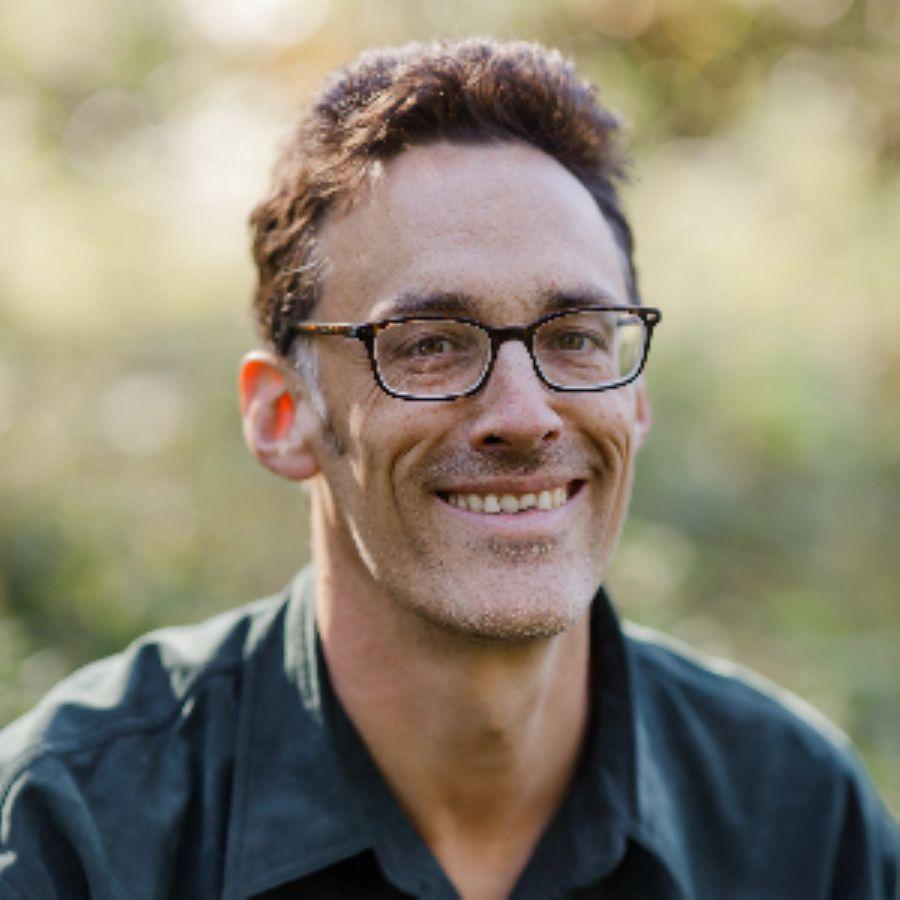 Lincoln Full Size Headshot