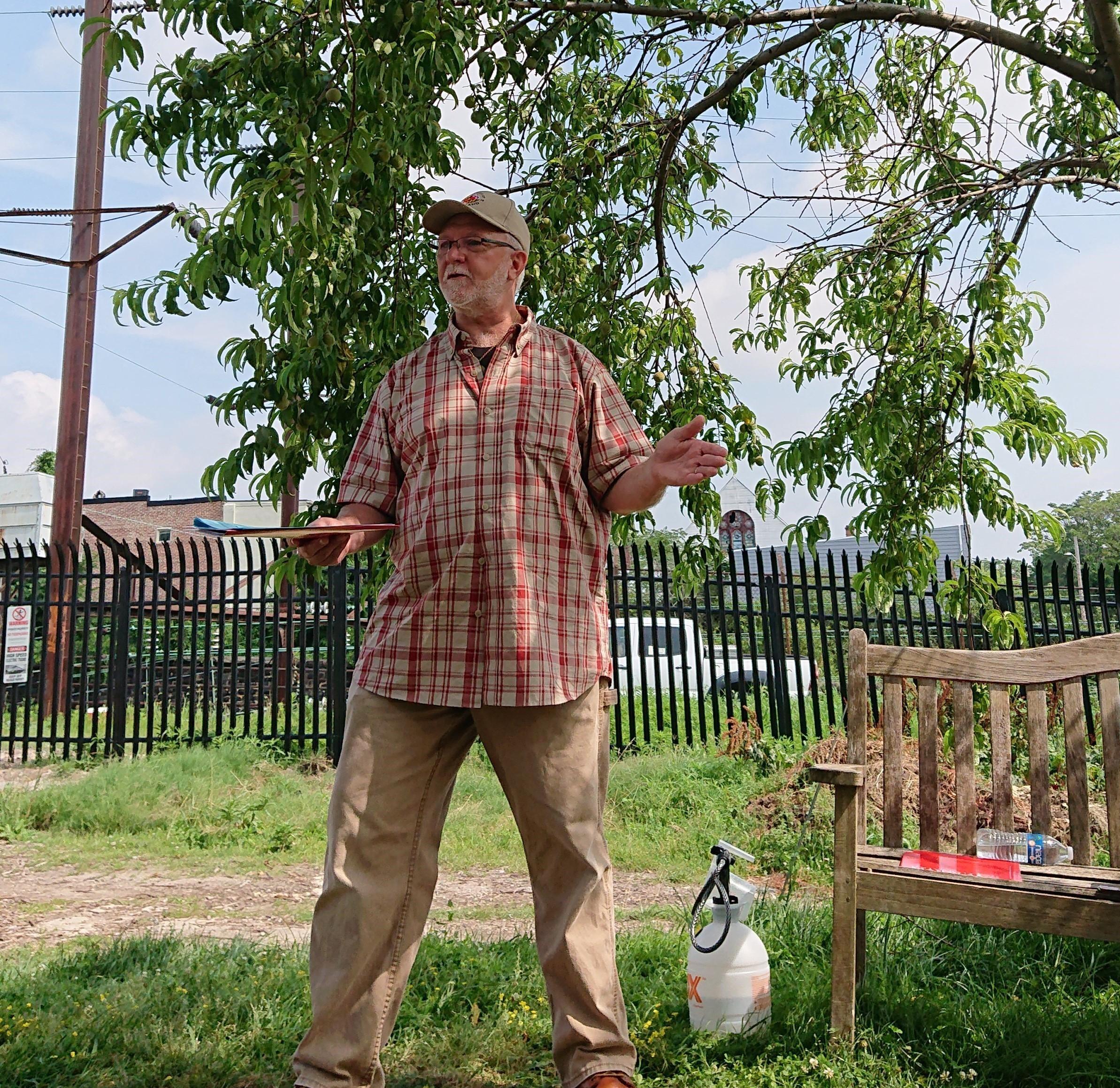 Dave Myers teaches IPM