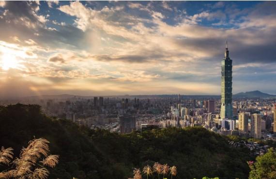 A city sunrise in Taiwan